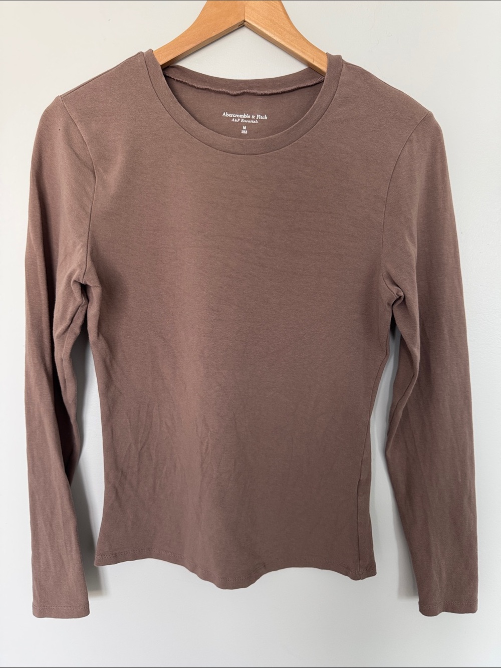 Abercrombie & Fitch Long Sleeve Crew Tee Taupe Size Medium